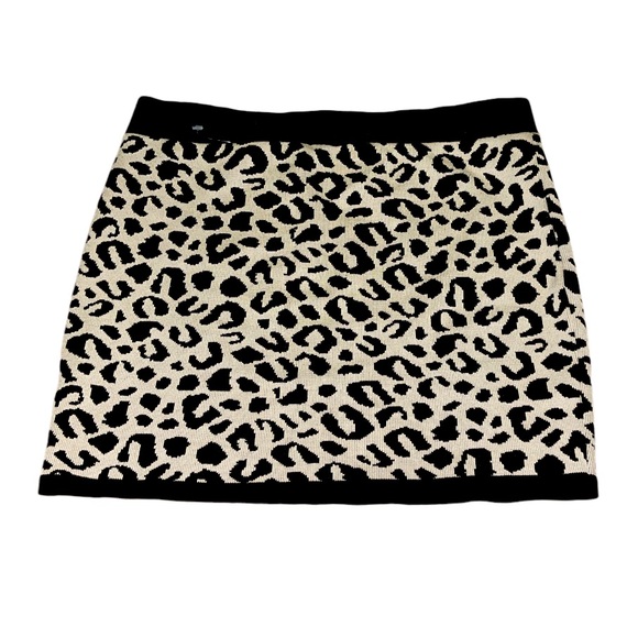 NEW Forever 21 Leopard Mini Sweater Knit Skirt - Picture 5 of 5